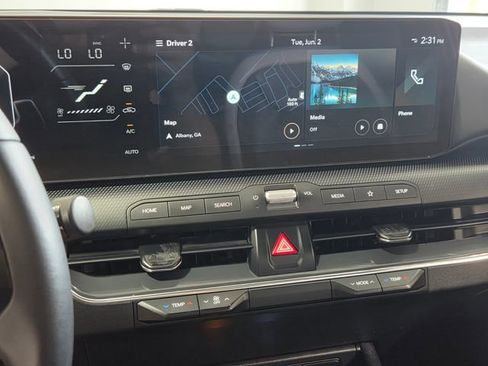 Used 2025 Kia K4 GT-Line w/ GT-Line Premium Package FWD image 19
