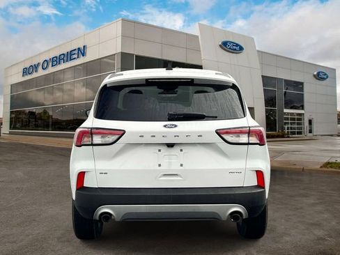 Certified 2022 Ford Escape SE w/ Convenience Package image 3