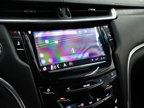 Used 2018 Cadillac XTS Luxury image 19