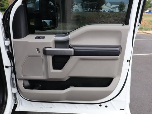 Used 2019 Ford F350 XLT w/ XLT Premium Package AWD/4WD image 26