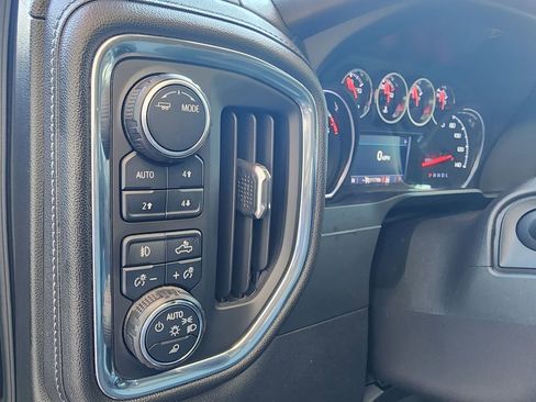 Used 2020 Chevrolet Silverado 1500 LT Trail Boss AWD/4WD image 17