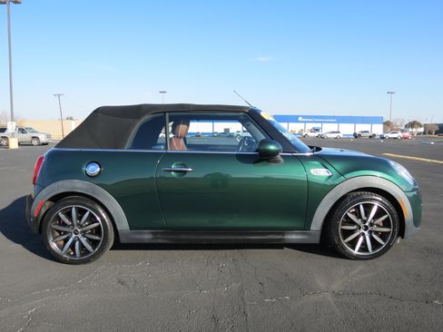 Used 2016 MINI Cooper S image 4
