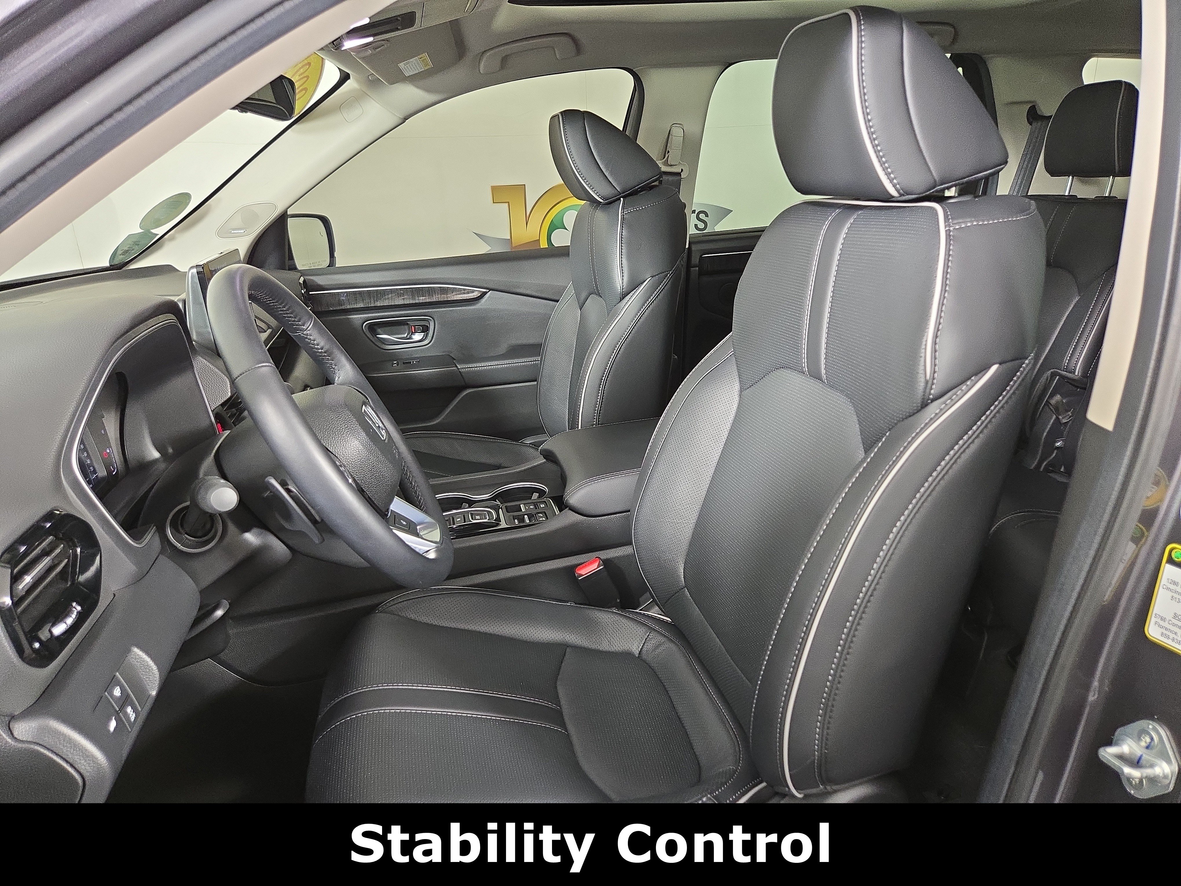 Used 2025 Honda Pilot Elite image 11