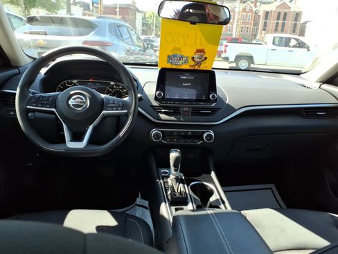 Used 2021 Nissan Altima 2.5 SV AWD/4WD image 14
