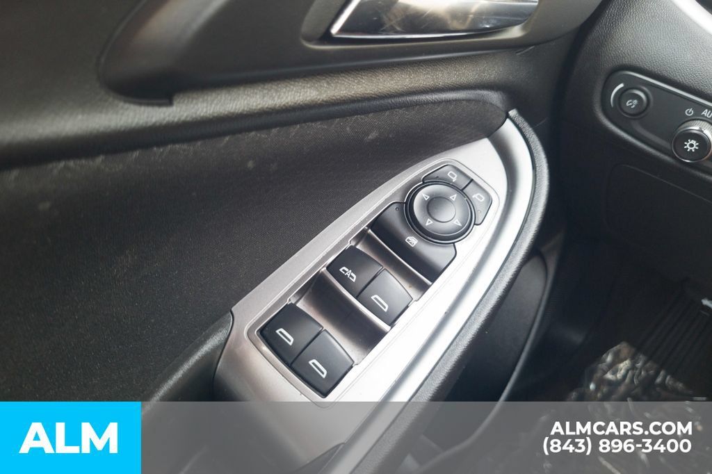 Used 2024 Chevrolet Malibu LT FWD image 34