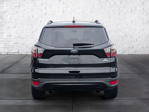 Used 2017 Ford Escape SE w/ SE Sport Appearance Package FWD image 6