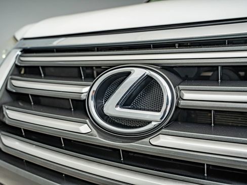 Used 2014 Lexus GX 460 w/ Premium Package AWD/4WD image 12