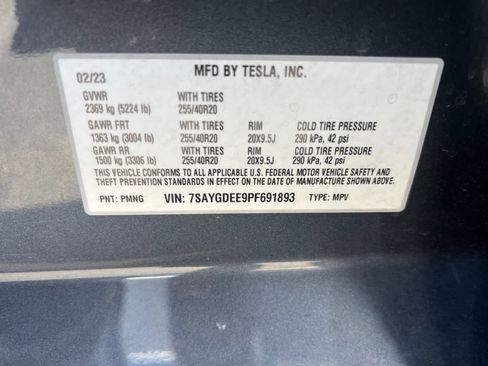 Used 2023 Tesla Model Y Long Range image 17