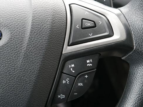 Used 2019 Ford Fusion SE image 23