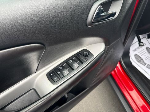 Used 2019 Dodge Journey SE w/ Premium Group FWD image 10