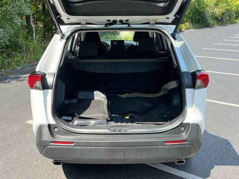 Certified 2024 Toyota RAV4 XLE w/ Convenience Package AWD/4WD image 10
