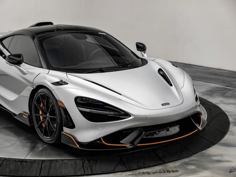 Used 2021 McLaren 765LT RWD image 34
