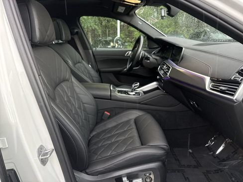 Used 2023 BMW X6 xDrive40i w/ Executive Package AWD/4WD image 26