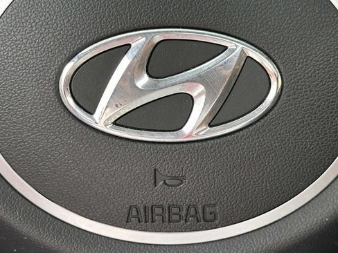 Used 2023 Hyundai Elantra Limited w/ Cargo Package FWD image 31