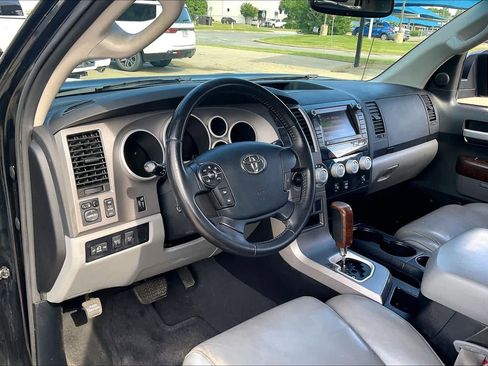 Used 2012 Toyota Tundra Limited w/ Memory Pkg AWD/4WD image 16