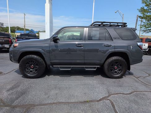 Used 2024 Toyota 4Runner TRD Pro AWD/4WD image 2