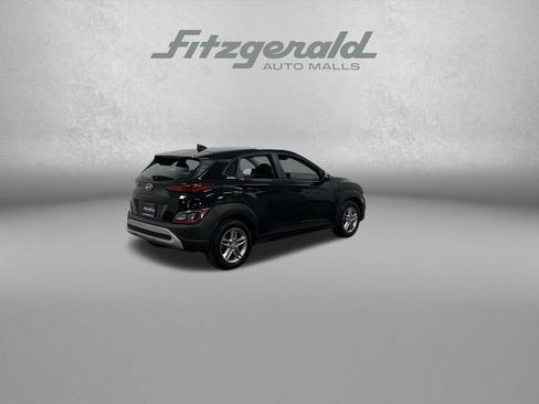 Used 2023 Hyundai Kona SE image 6