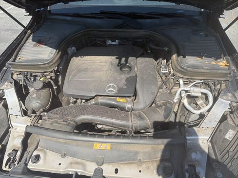 Used 2021 Mercedes-Benz GLC 300 image 8