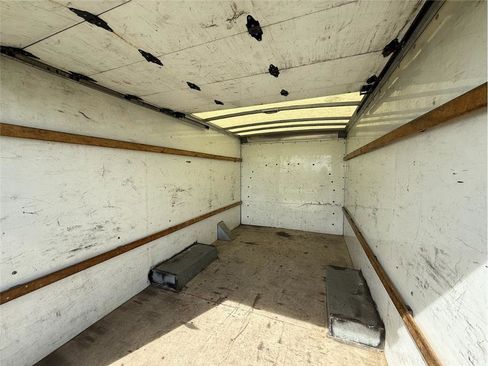 Used 2020 GMC Savana 3500 Extended w/ Driver Convenience Package image 14