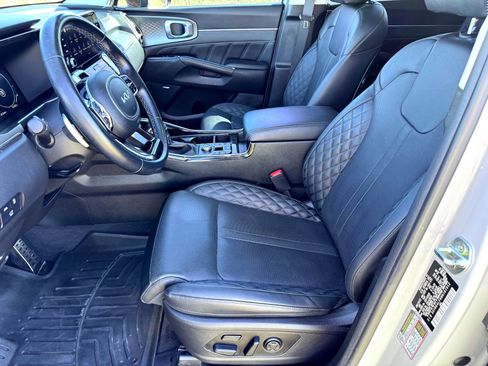 Used 2022 Kia Sorento SX image 12