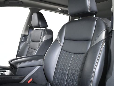 Used 2022 Nissan Murano Platinum w/ Cargo Package image 26