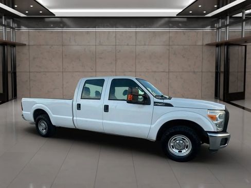 Used 2016 Ford F250 XL w/ Power Equipment Group image 15