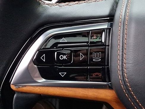 Used 2023 Jeep Grand Cherokee Summit image 28