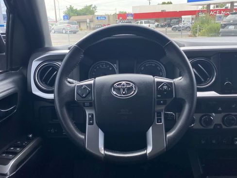 Certified 2018 Toyota Tacoma Limited AWD/4WD image 14