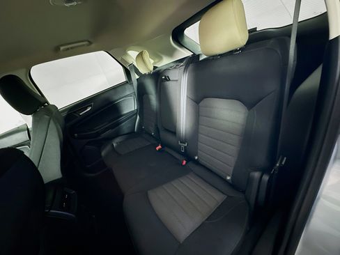 Used 2022 Ford Edge SE image 26