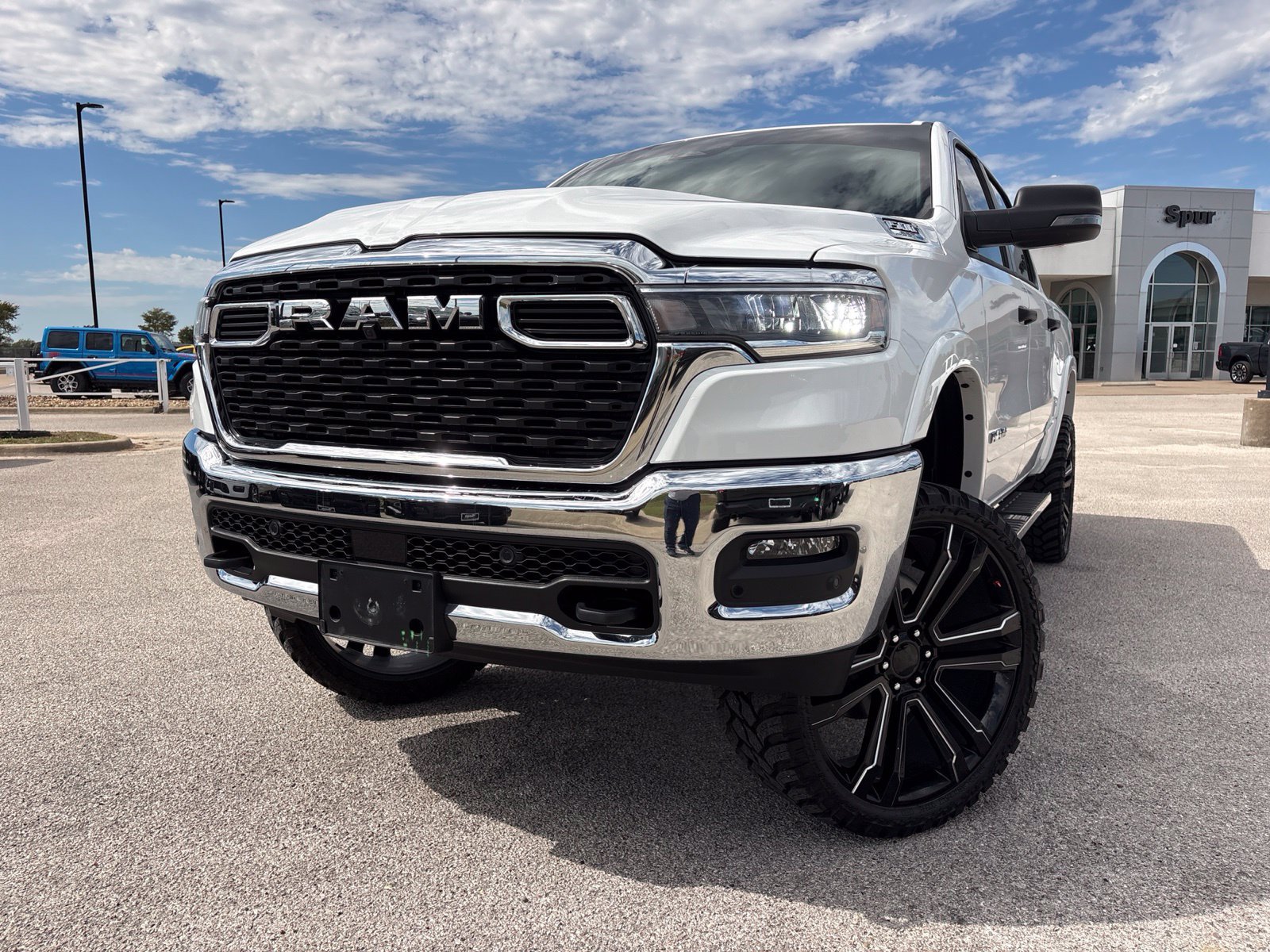 Used 2025 RAM 1500 Lone Star AWD/4WD image 2