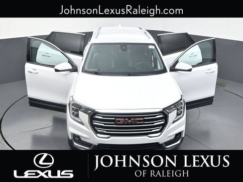 Used 2022 GMC Terrain SLT w/ Infotainment Package II FWD image 34