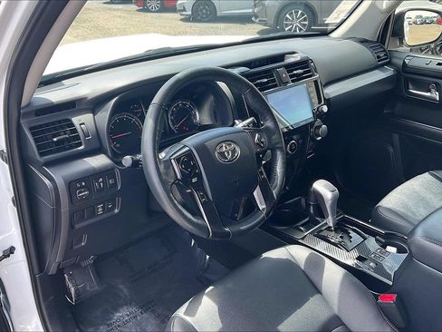 Used 2024 Toyota 4Runner TRD Off-Road Premium w/ Moonroof Package AWD/4WD image 10