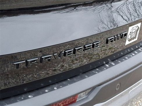New 2026 Chevrolet Traverse Z71 w/ LPO, Floor Liner Package image 18