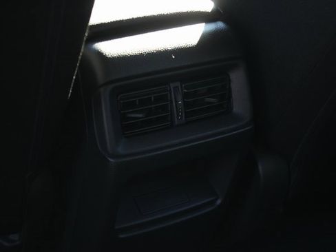 Used 2023 Honda CR-V LX image 22