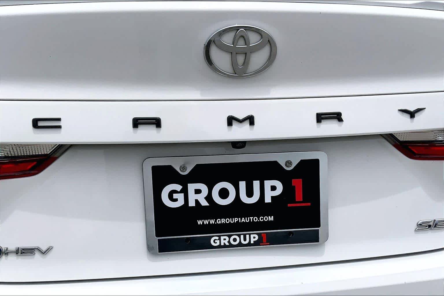 Used 2025 Toyota Camry SE FWD image 10