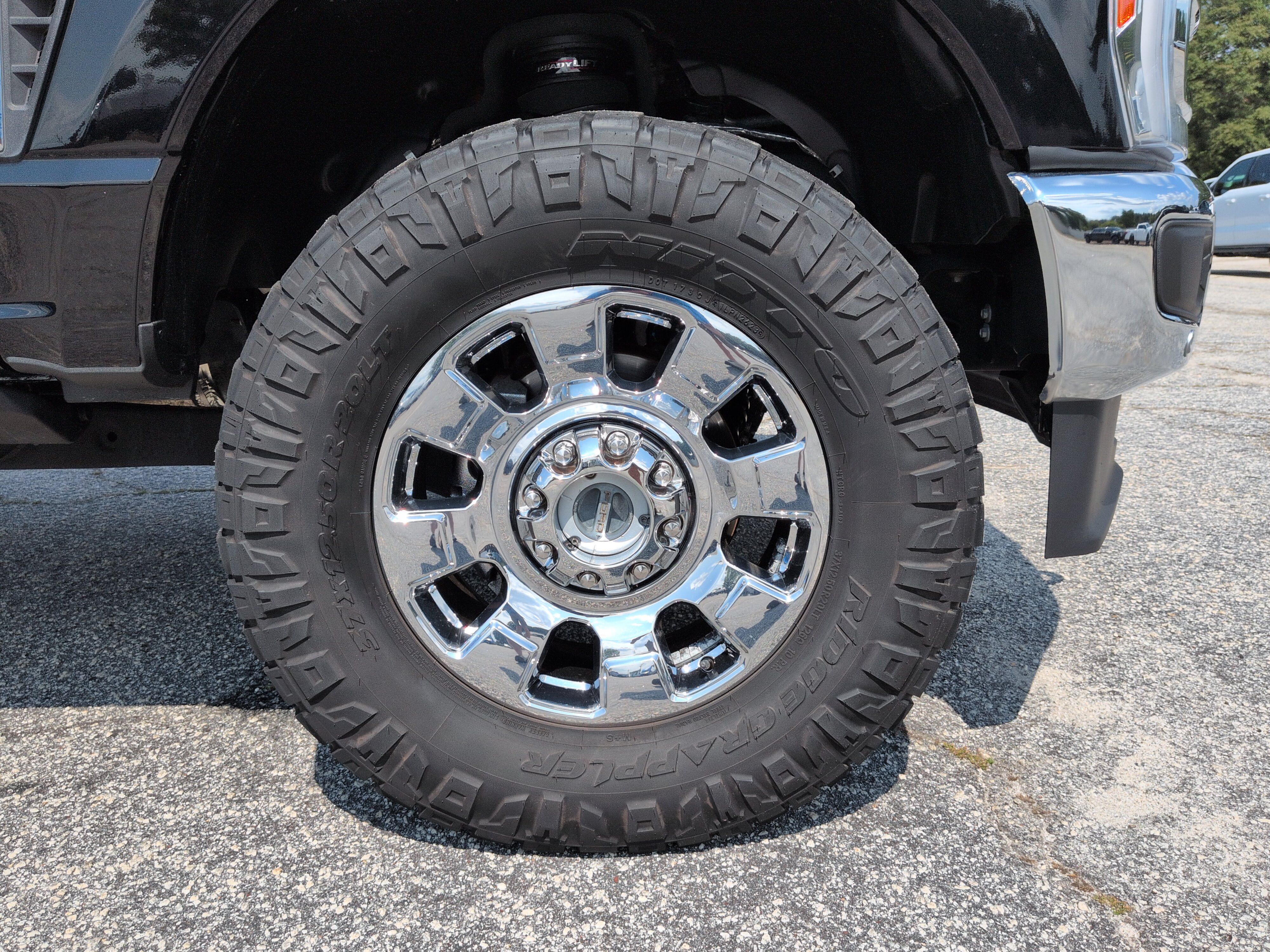 Used 2023 Ford F250 King Ranch w/ Chrome Package AWD/4WD image 9