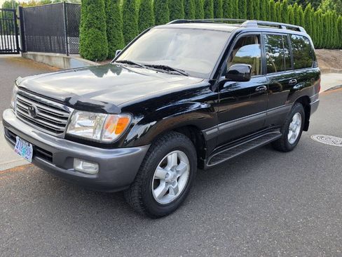 Used 2003 Toyota Land Cruiser w/ Convenience Pkg AWD/4WD image 1