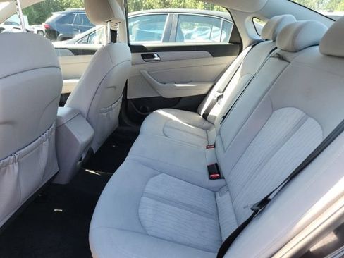 Used 2019 Hyundai Sonata SE FWD image 15