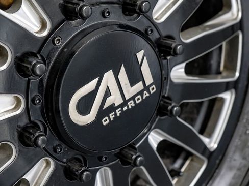 Used 2018 GMC Sierra 3500 Denali w/ Duramax Plus Package image 56