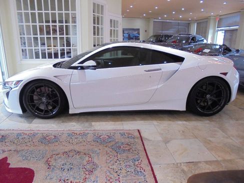 Used 2017 Acura NSX AWD/4WD image 5