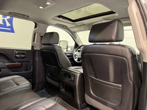 Used 2015 GMC Sierra 2500 SLT w/ Suspension Package, Off-Road image 32