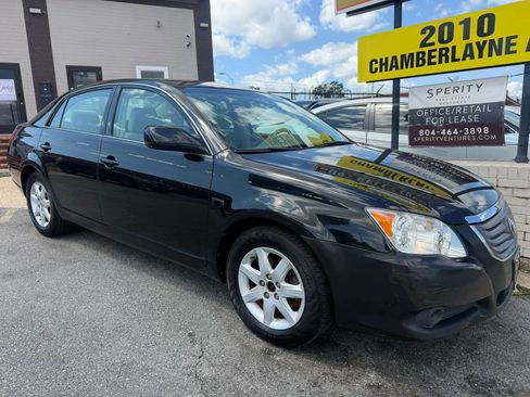 Used 2010 Toyota Avalon XL FWD image 2