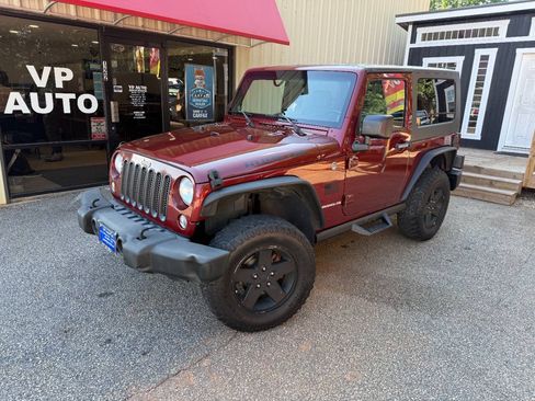 Used 2009 Jeep Wrangler Rubicon w/ Dual Top Group AWD/4WD image 2