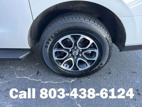 Used 2024 Ford Expedition Max XLT image 30