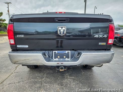 Used 2019 RAM 1500 Classic SLT w/ Luxury Group AWD/4WD image 5