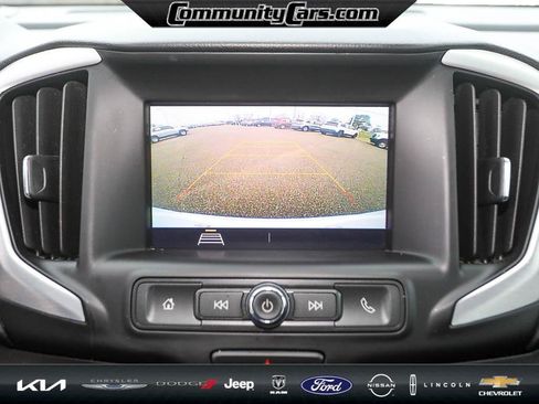 Used 2020 GMC Terrain SLE image 17