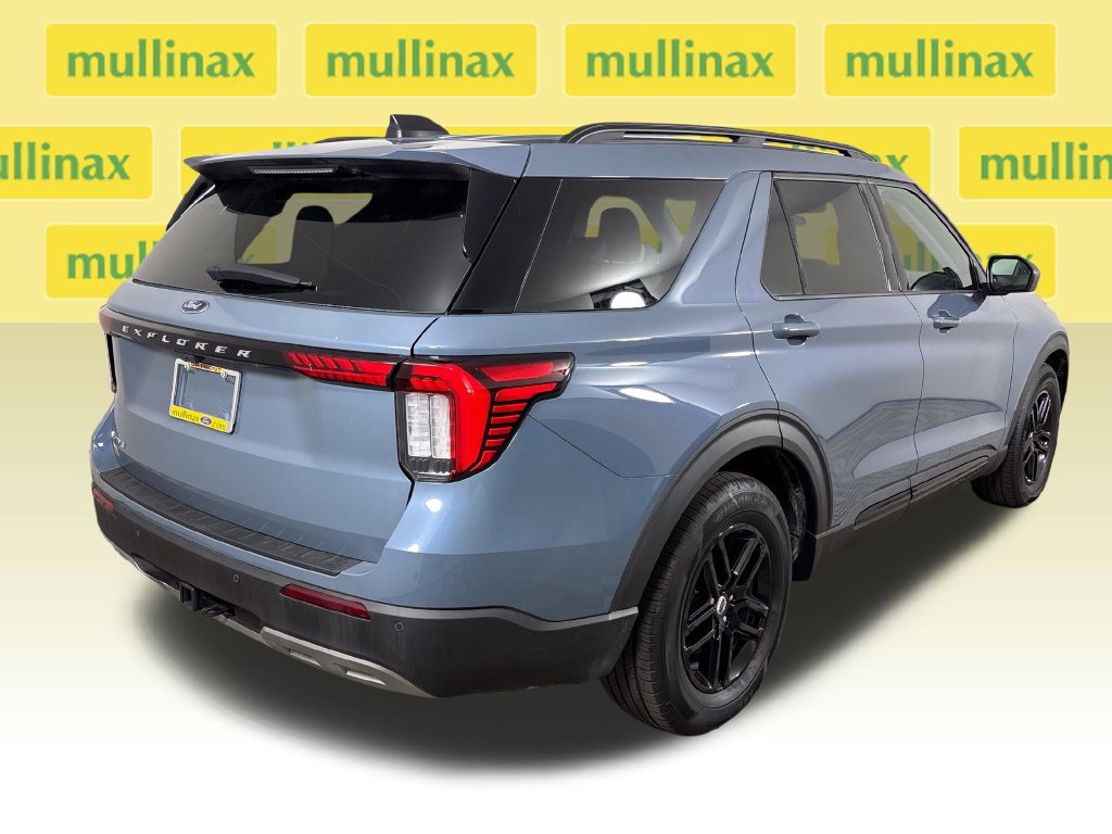 New 2026 Ford Explorer Active w/ Active Comfort Package RWD image 4