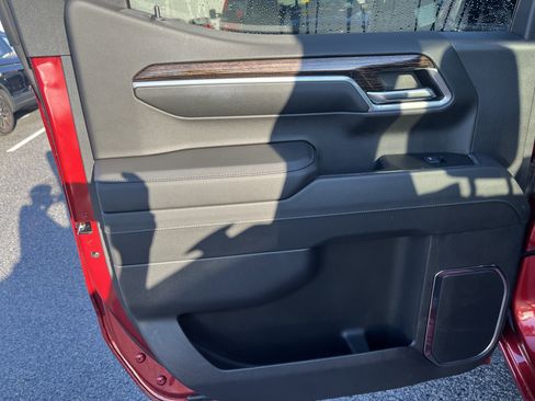 Used 2024 GMC Sierra 1500 Elevation image 35