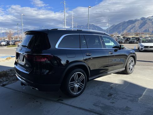 Certified 2025 Mercedes-Benz GLS 450 4MATIC image 5