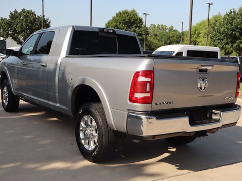 Used 2022 RAM 3500 Laramie AWD/4WD image 6